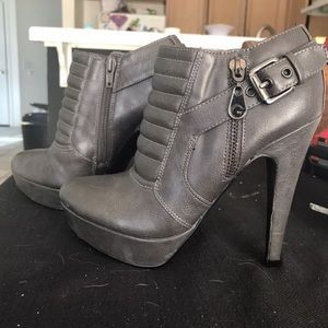 G by Guess heels size 5 1/2 in Women’s